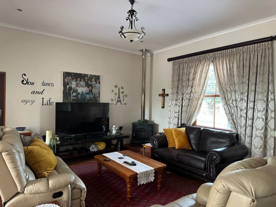3 Bedroom Property for Sale in Porterville Western Cape